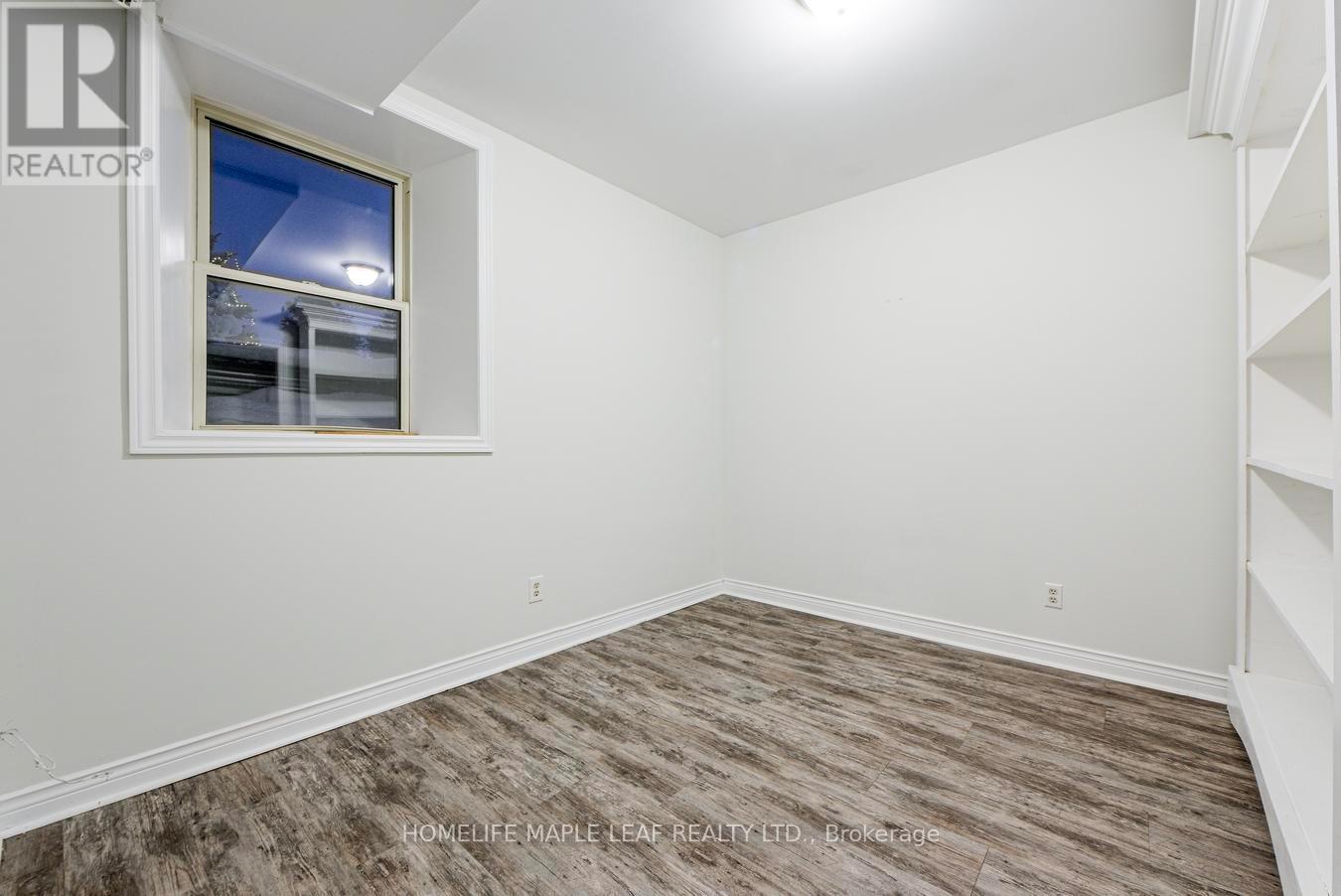 10 Mill Street, Amaranth, ON - Indoor Photo Showing Other Room