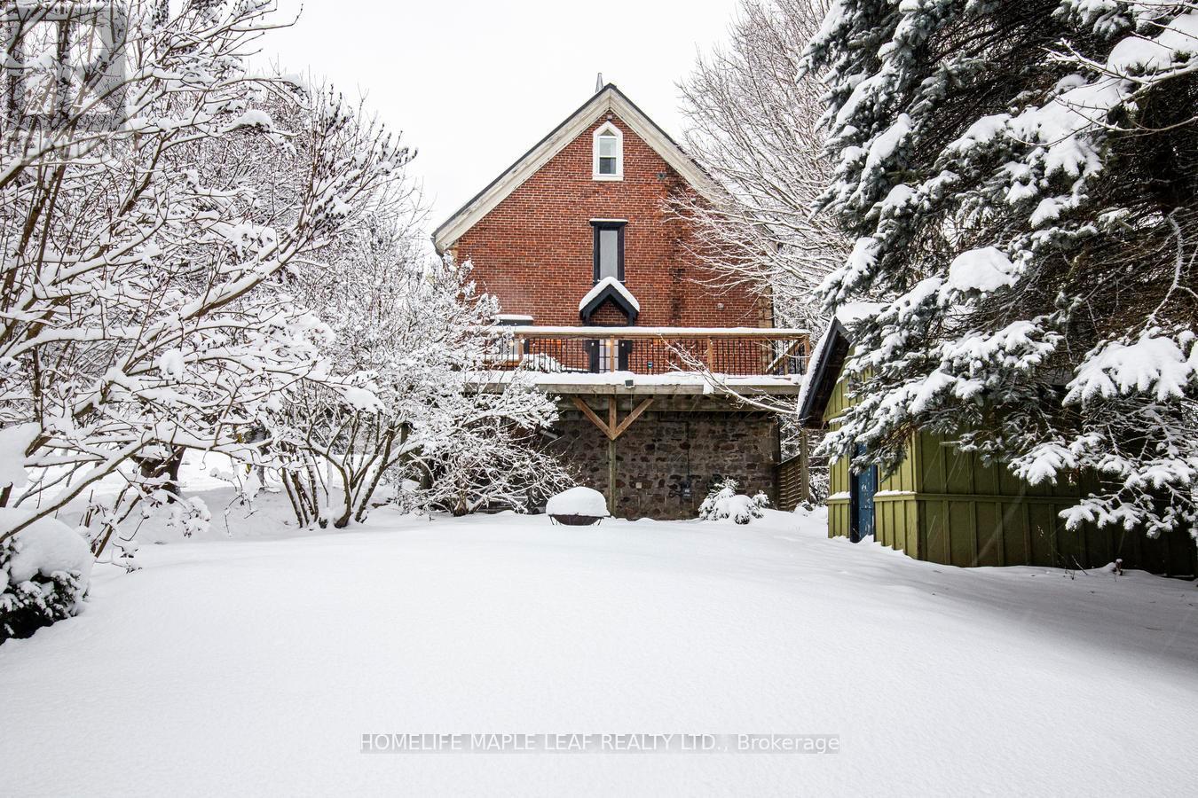 10 Mill Street, Amaranth, ON - Outdoor