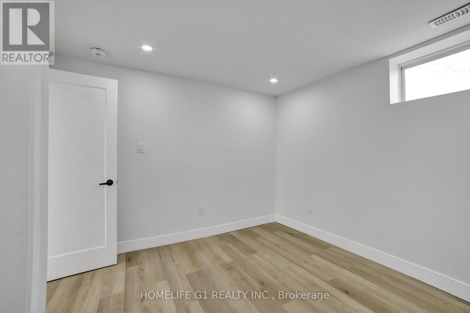 24 Cesar Place, Hamilton, ON - Indoor Photo Showing Other Room