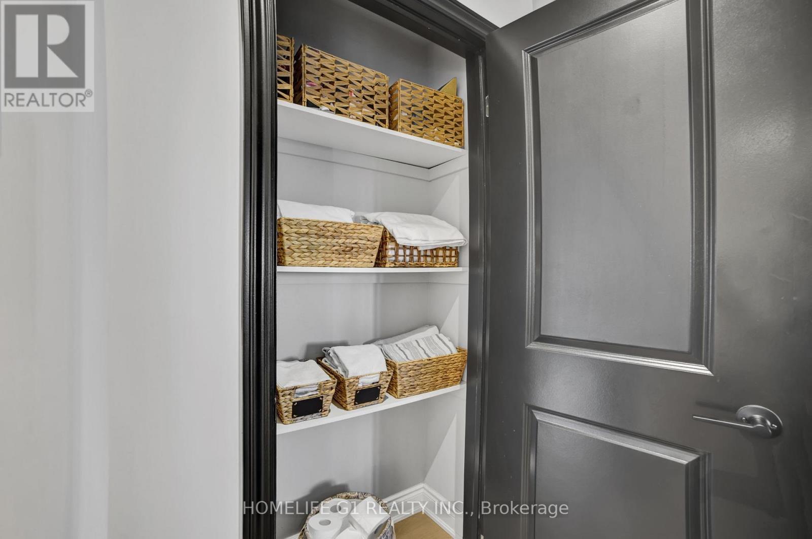 24 Cesar Place, Hamilton, ON - Indoor