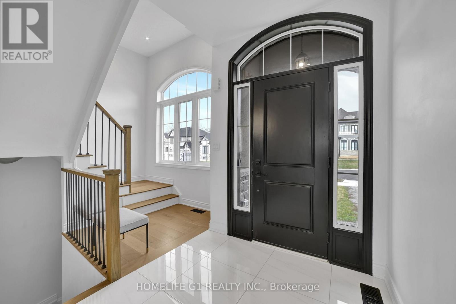 24 Cesar Place, Hamilton, ON - Indoor Photo Showing Other Room