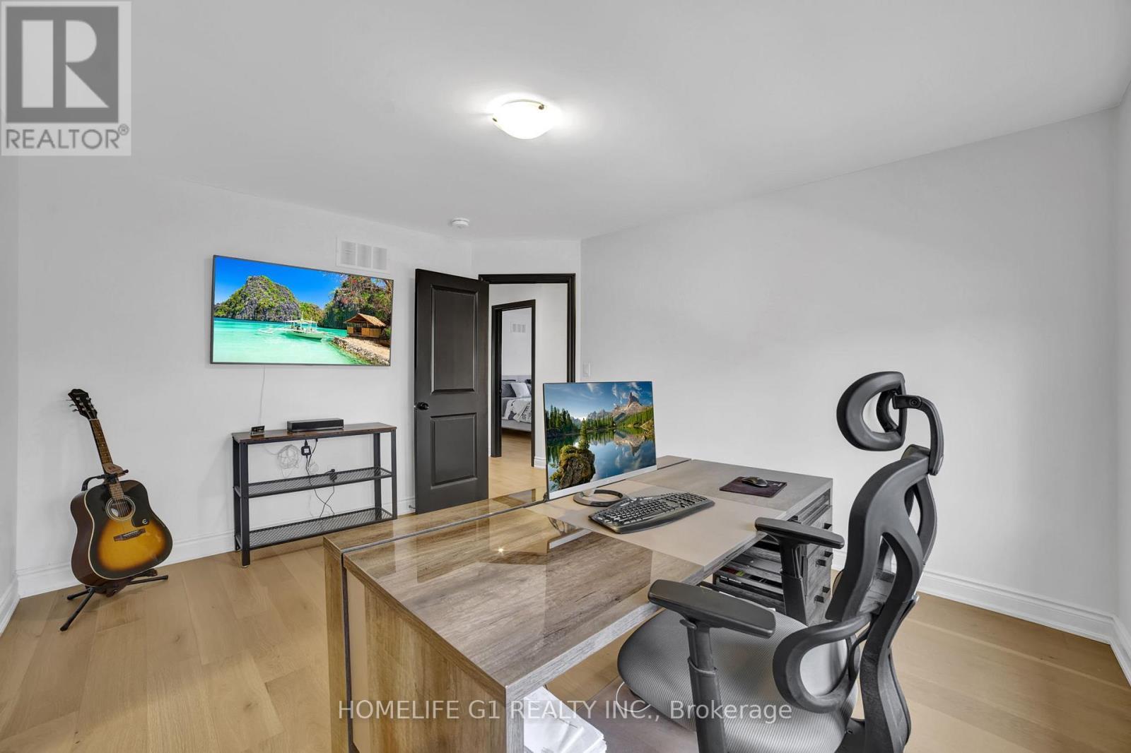 24 Cesar Place, Hamilton, ON - Indoor Photo Showing Office