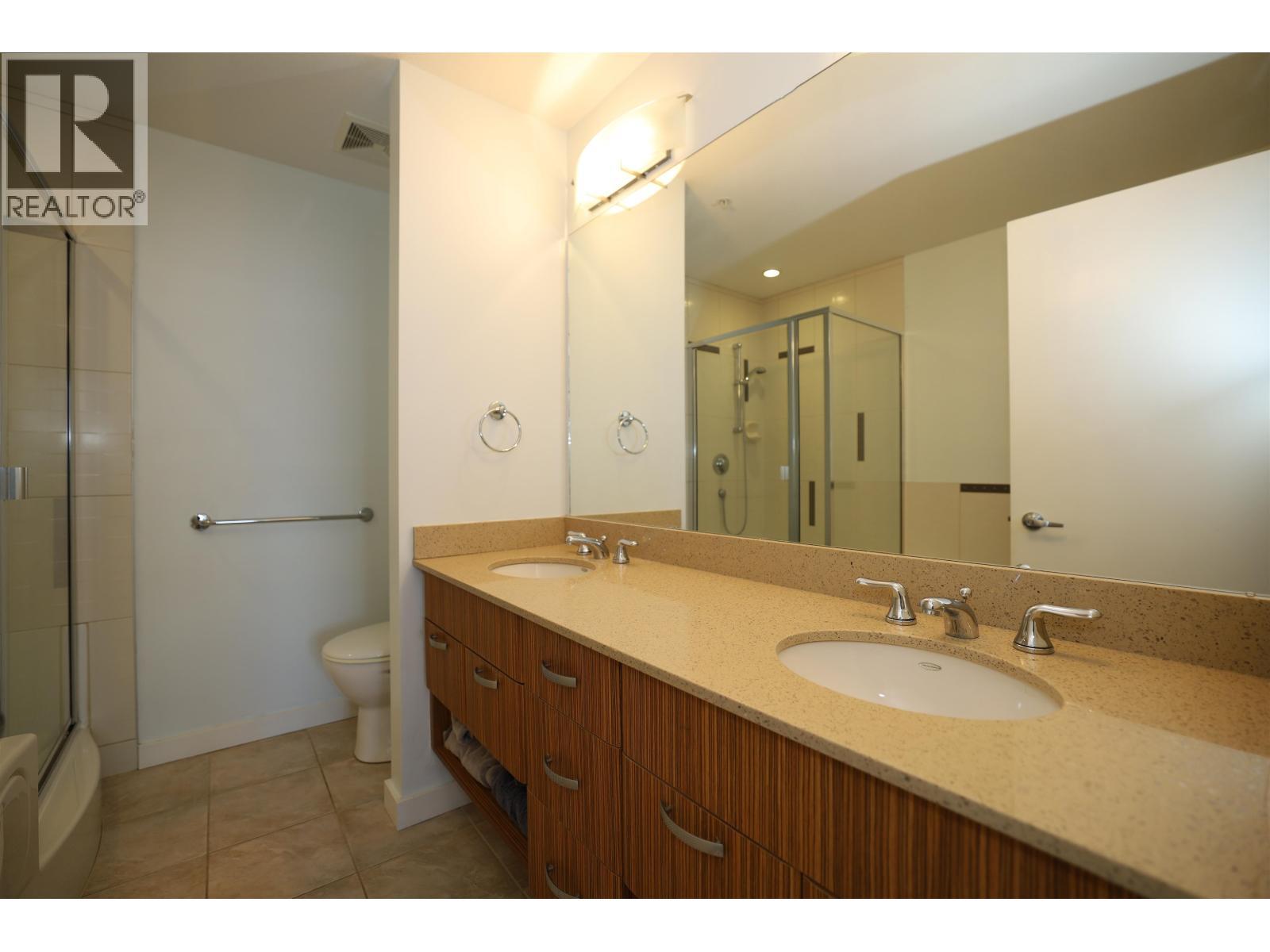 226 5160 Davis Bay Road, Sechelt, BC