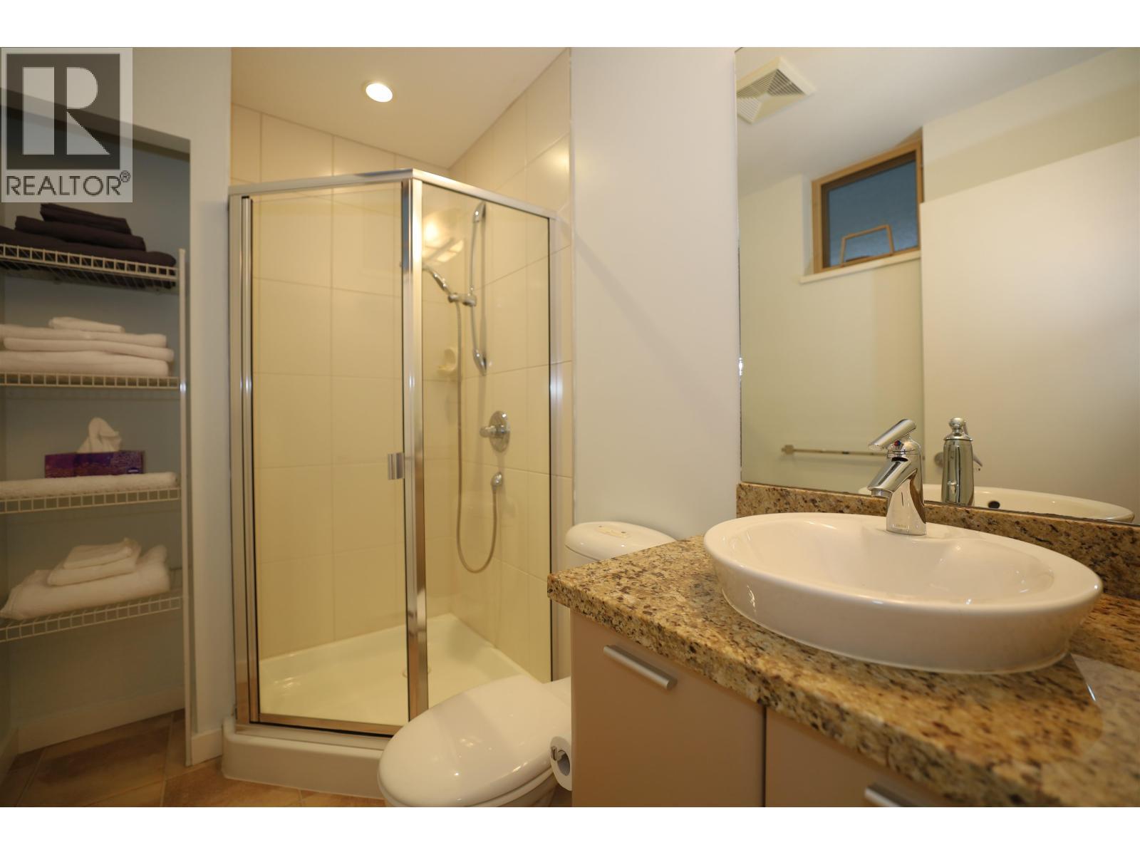 226 5160 Davis Bay Road, Sechelt, BC