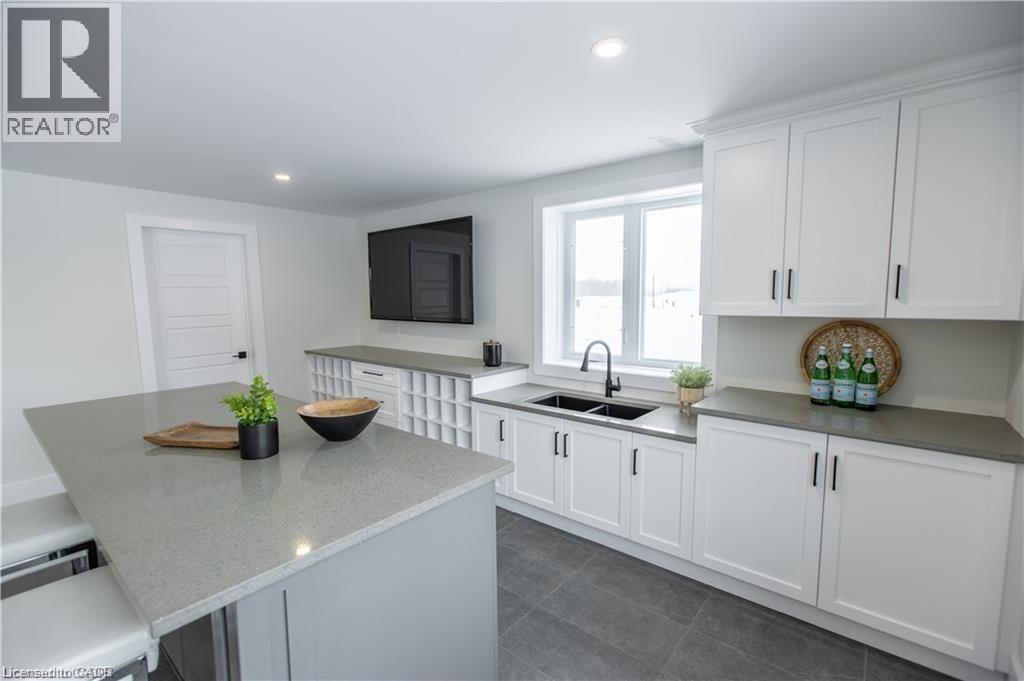 Lot 2 Avery Place, Milverton, ON - Indoor