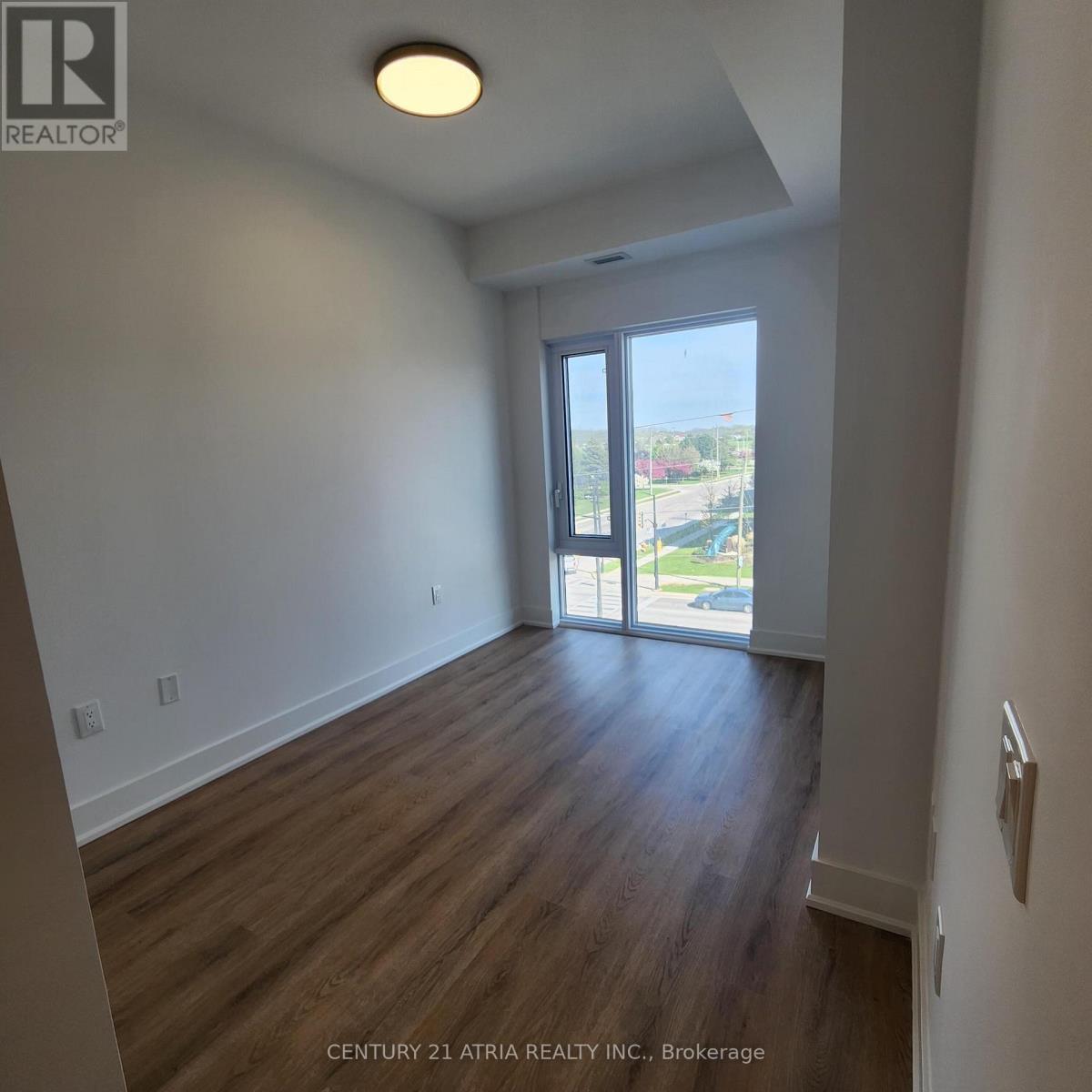 402 - 575 Conklin Road, Brantford, ON - Indoor Photo Showing Other Room