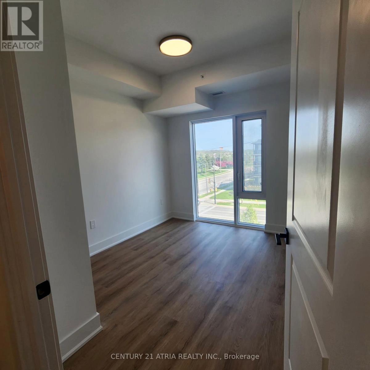 402 - 575 Conklin Road, Brantford, ON - Indoor Photo Showing Other Room