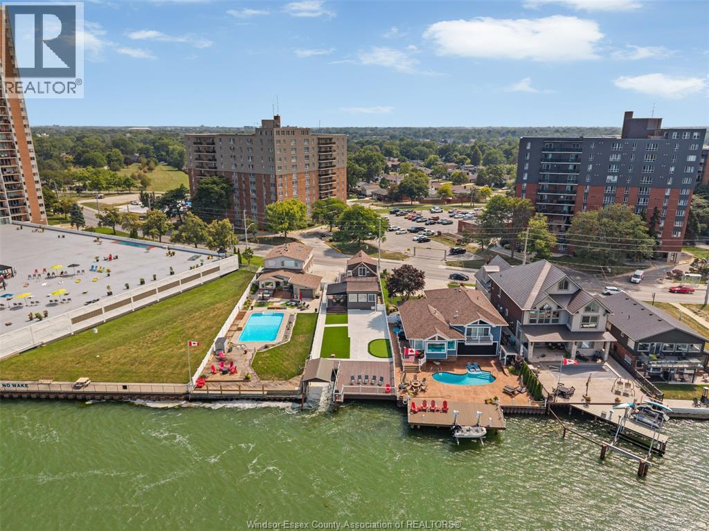 8830 Riverside Drive East, Windsor, ON - Outdoor With View