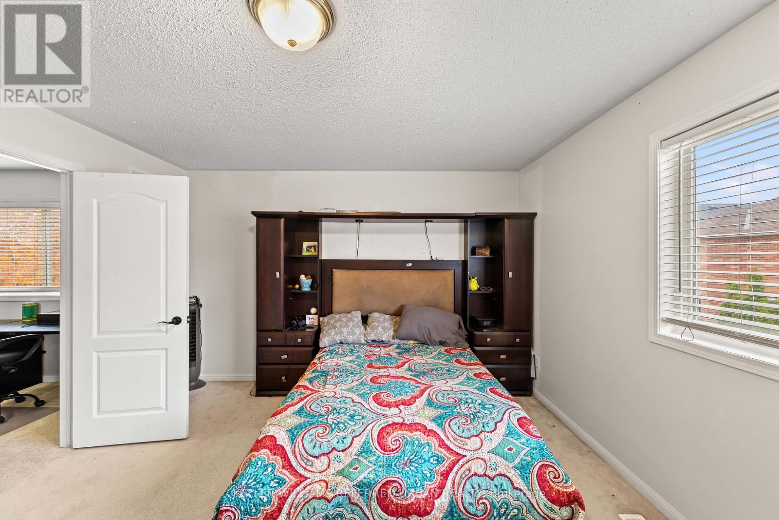 20 Williamson Drive, Brampton, ON - Indoor Photo Showing Bedroom