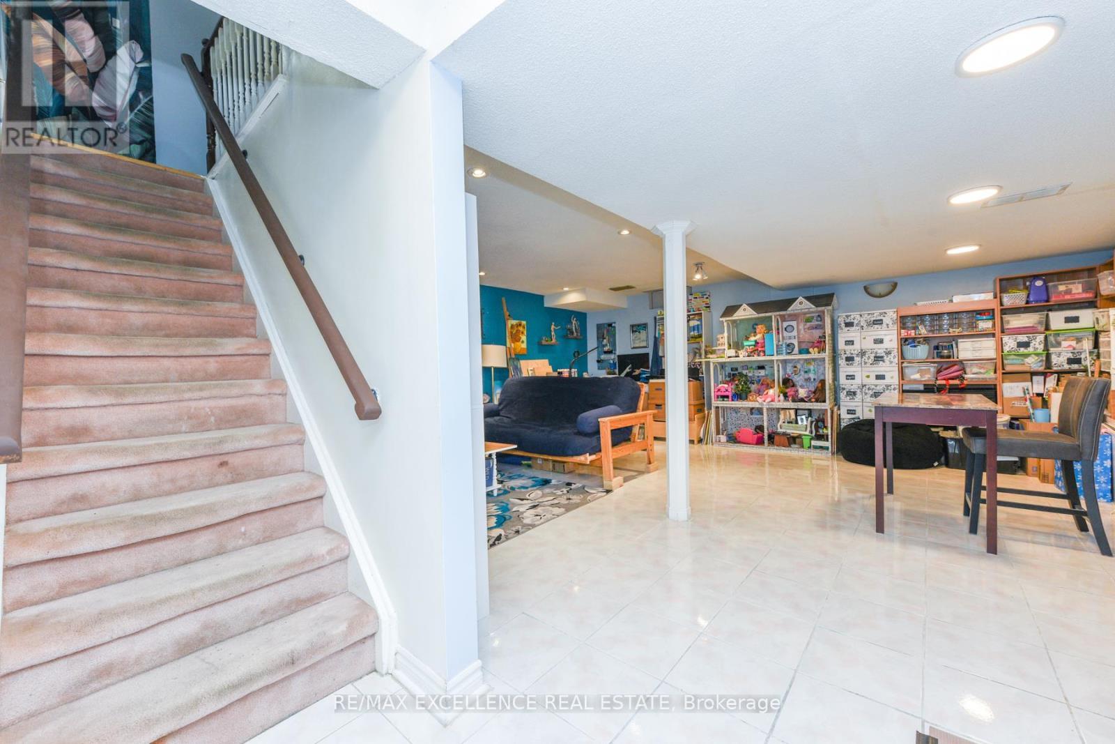 11 Arthurs Crescent, Brampton, ON - Indoor Photo Showing Other Room