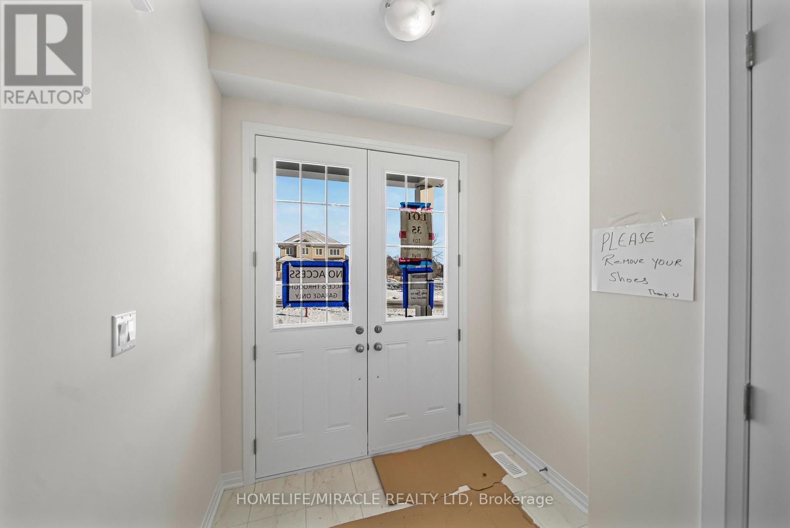103 Windermere Boulevard, Loyalist, ON - Indoor Photo Showing Other Room