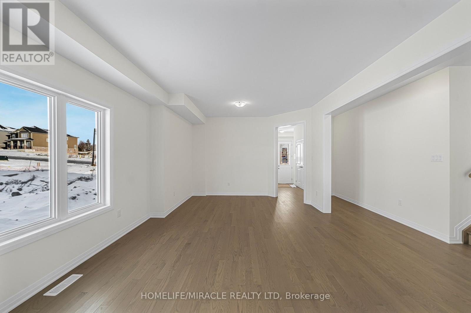 103 Windermere Boulevard, Loyalist, ON - Indoor Photo Showing Other Room