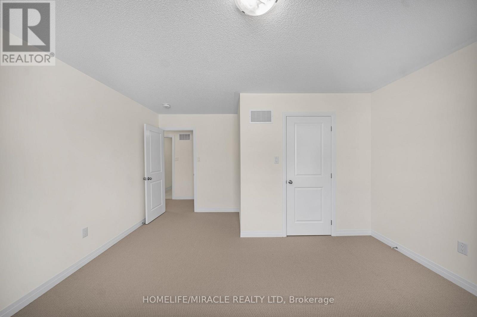 103 Windermere Boulevard, Loyalist, ON - Indoor Photo Showing Other Room