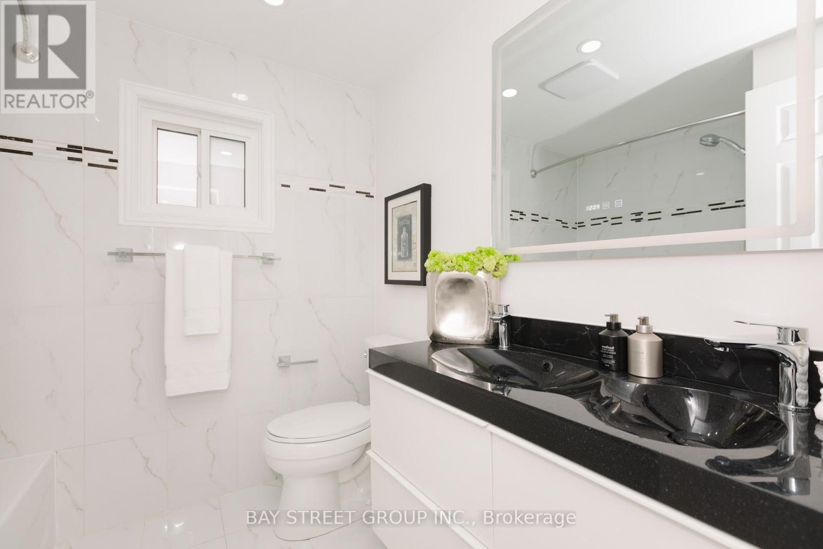 75 Breckonwood Crescent, Markham, ON - Photo Showing Bathroom