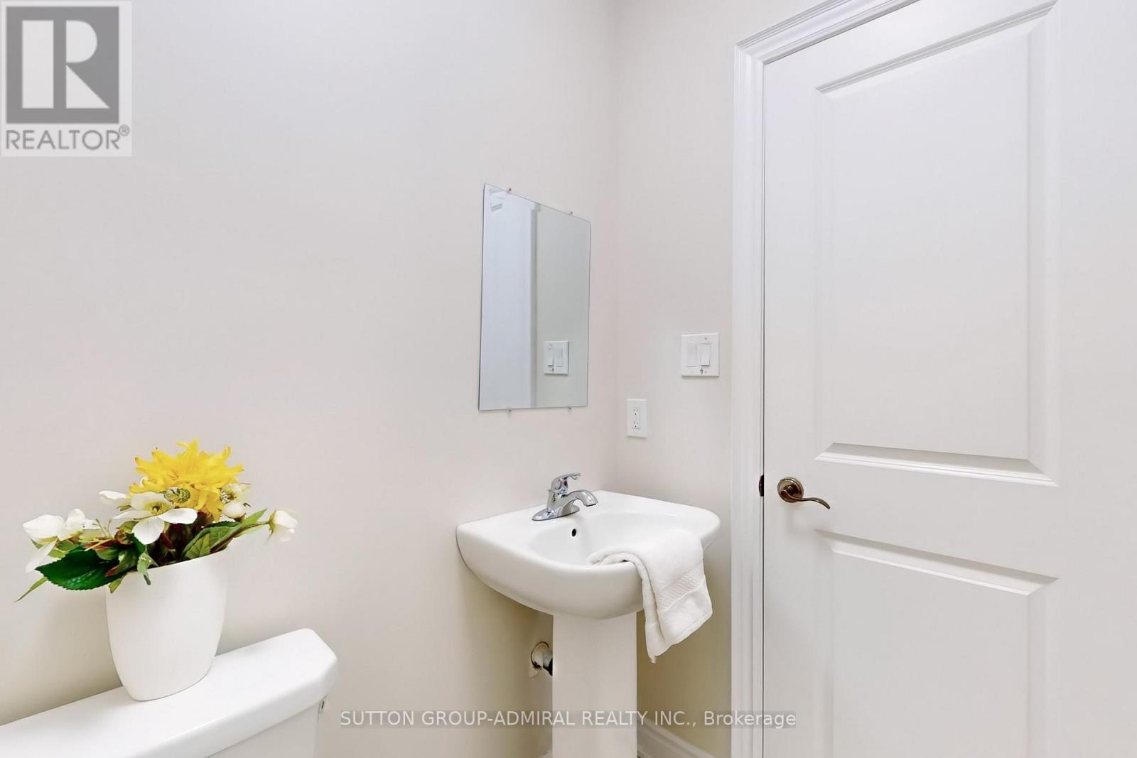 123 Arnold Crescent, New Tecumseth, ON - Indoor Photo Showing Bathroom