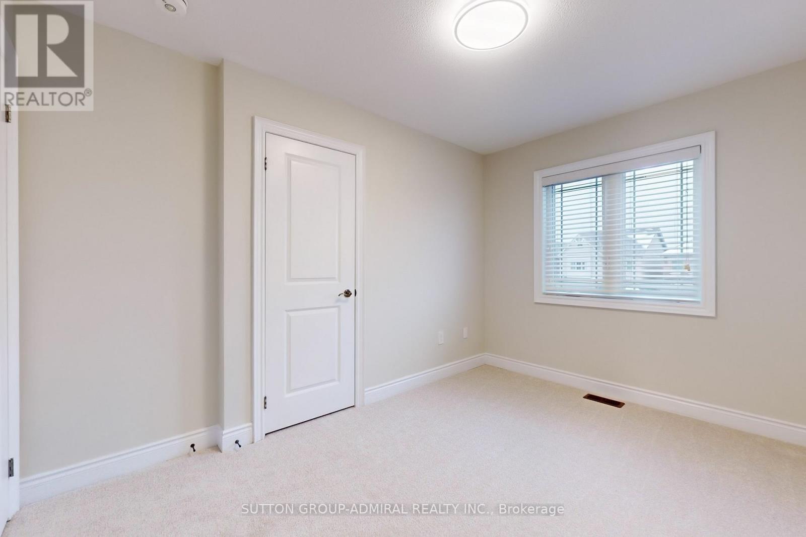 123 Arnold Crescent, New Tecumseth, ON - Indoor Photo Showing Other Room