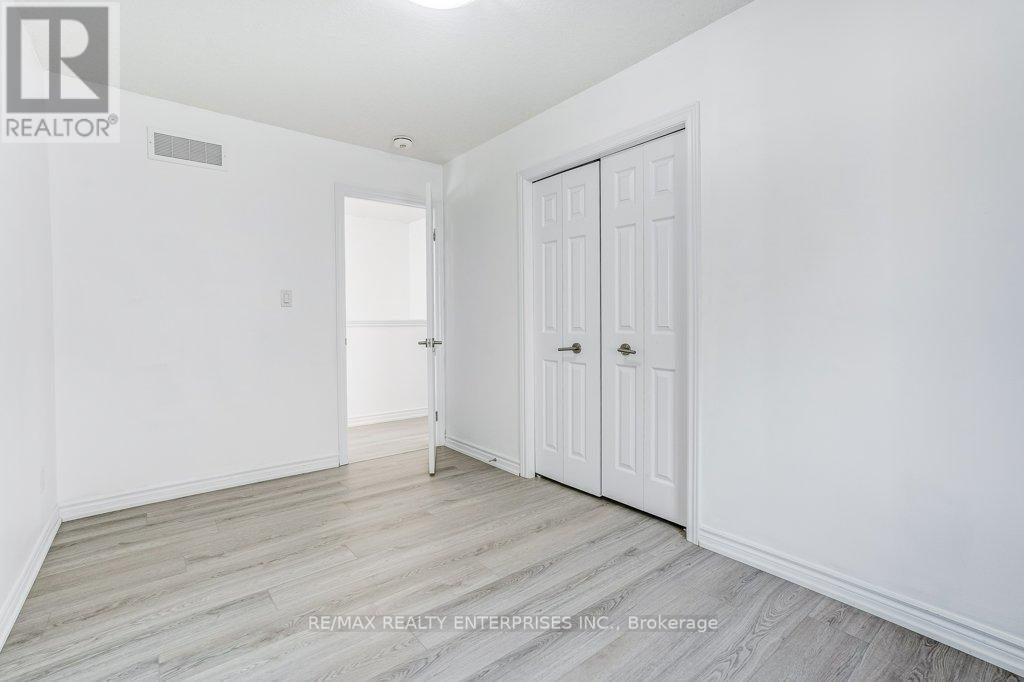 318 Old Huron Road N, Kitchener, ON - Indoor Photo Showing Other Room