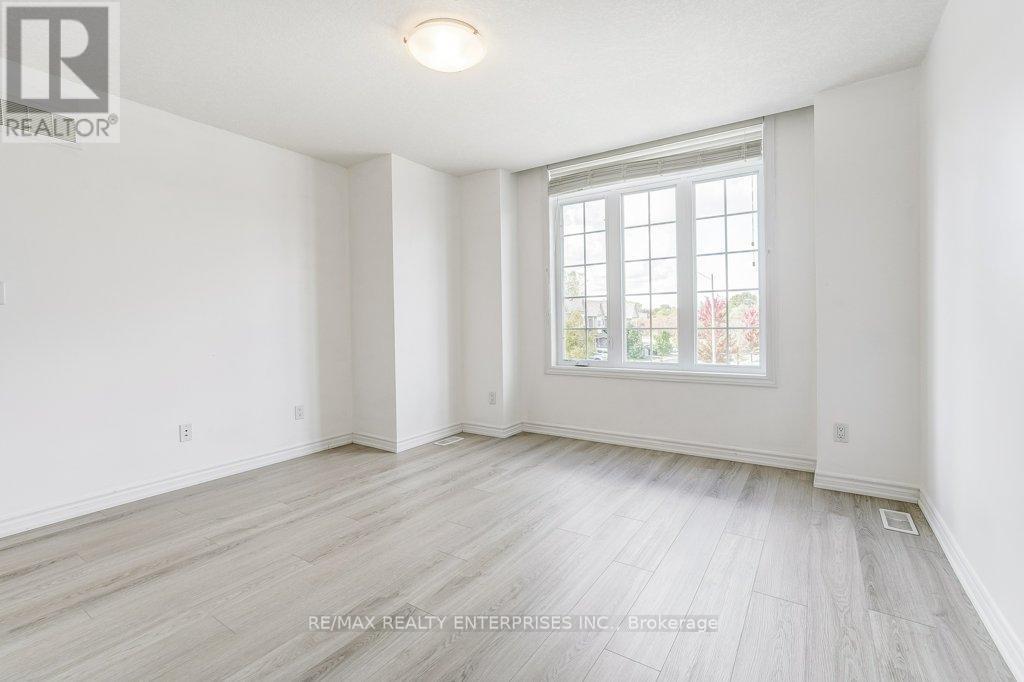 318 Old Huron Road N, Kitchener, ON - Indoor Photo Showing Other Room