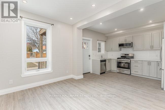 Main - 291 Emerald Street N, Hamilton, ON - Indoor Photo Showing Kitchen