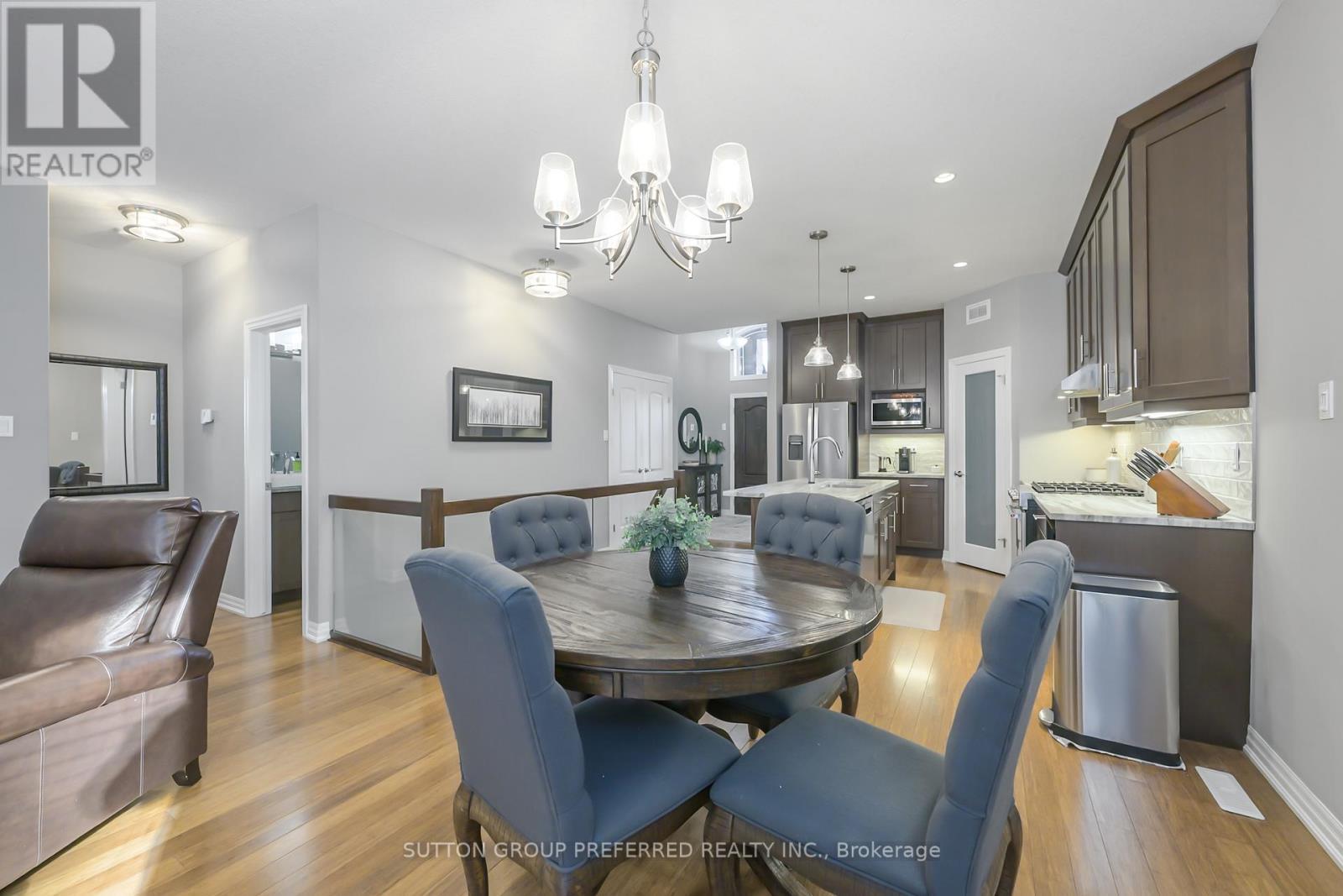21 Caverhill Crescent, Middlesex Centre (Komoka), ON - Indoor Photo Showing Dining Room