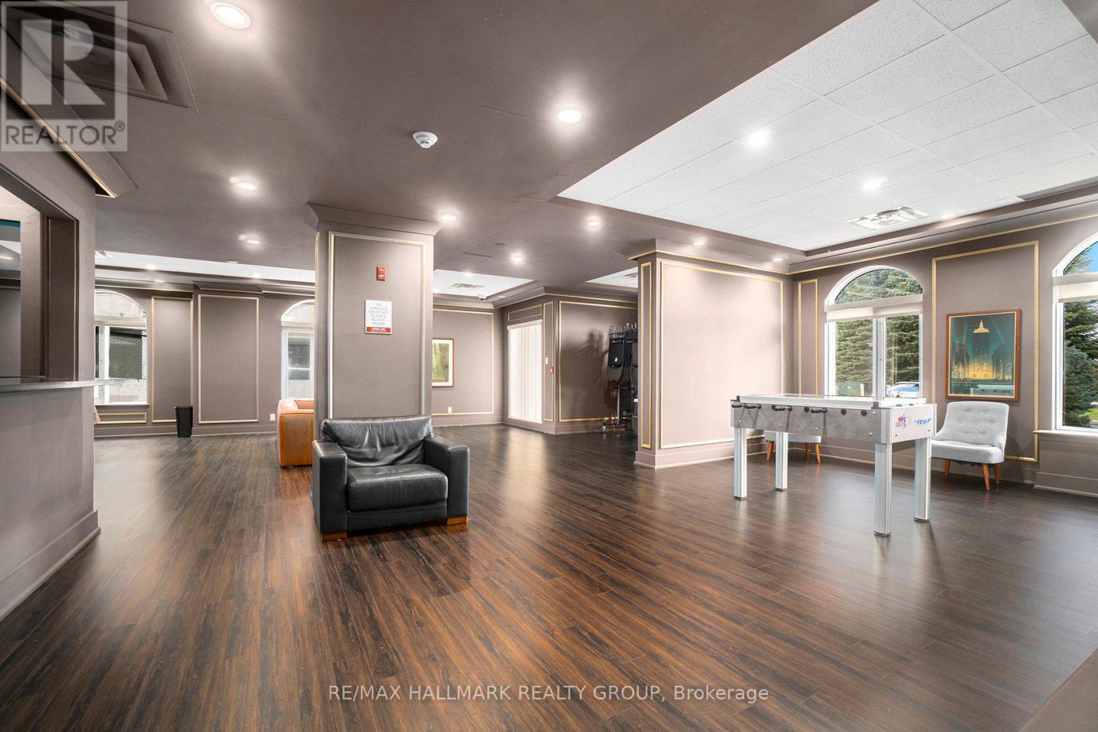 8F - 310 Central Park Drive, Ottawa, ON - Indoor