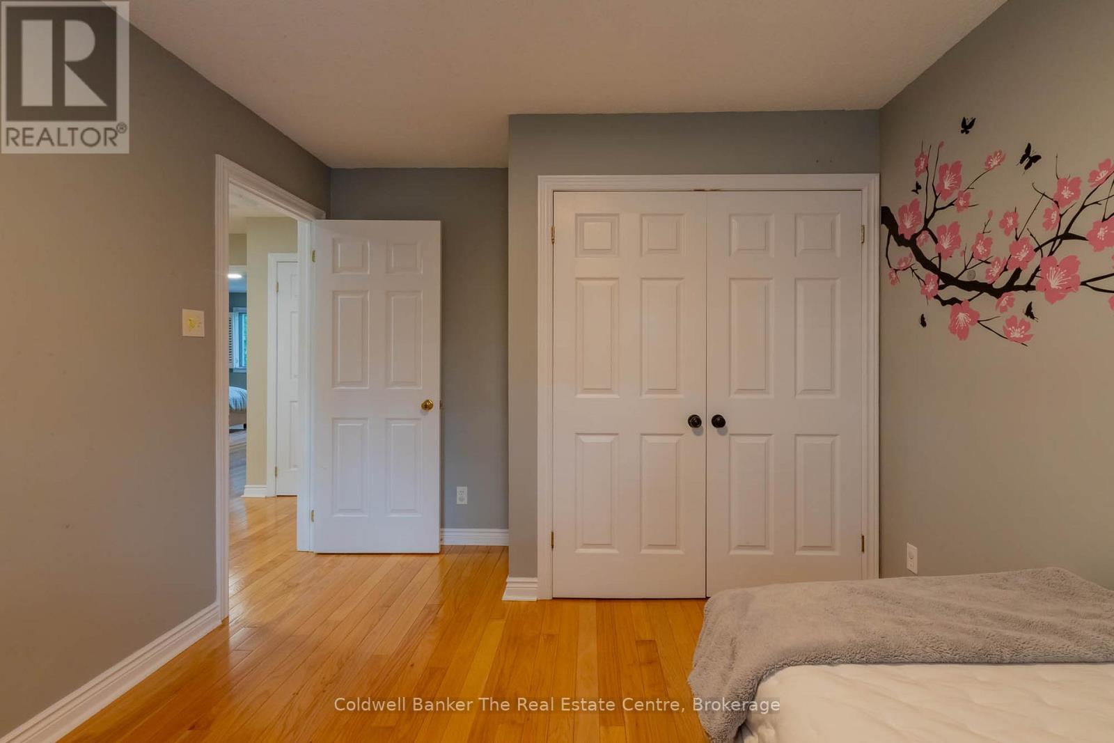 Bedroom 1. - 110 Forest Glen Drive, Gravenhurst (Muskoka (S)), ON - Indoor Photo Showing Bedroom