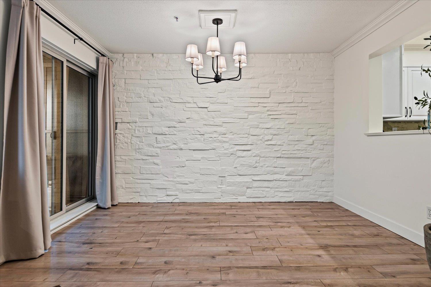 301 2575 Ware Street, Abbotsford, BC - Indoor Photo Showing Other Room