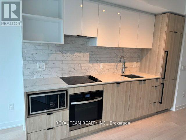 2701 - 252 Church Street, Toronto, ON - Indoor Photo Showing Kitchen With Upgraded Kitchen