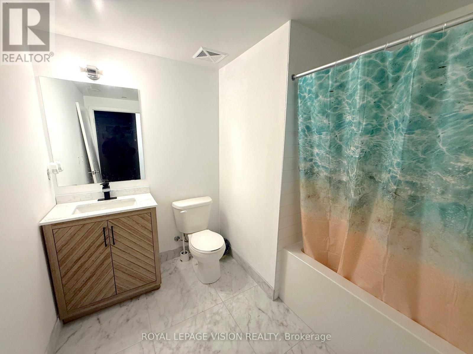 209 - 130 Canon Jackson Drive, Toronto, ON - Indoor Photo Showing Bathroom
