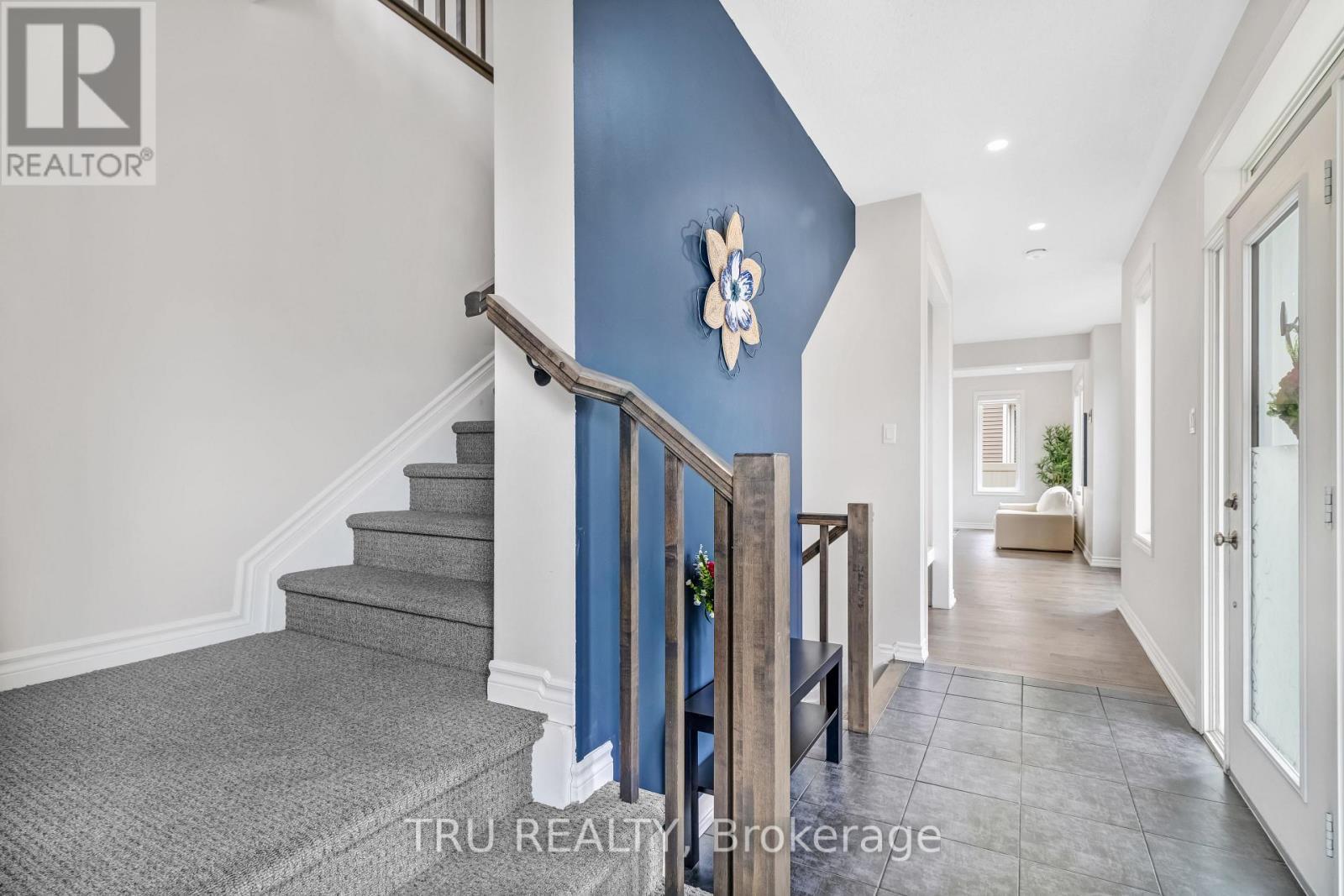 20 Coppermine Street, Ottawa, ON - Indoor Photo Showing Other Room