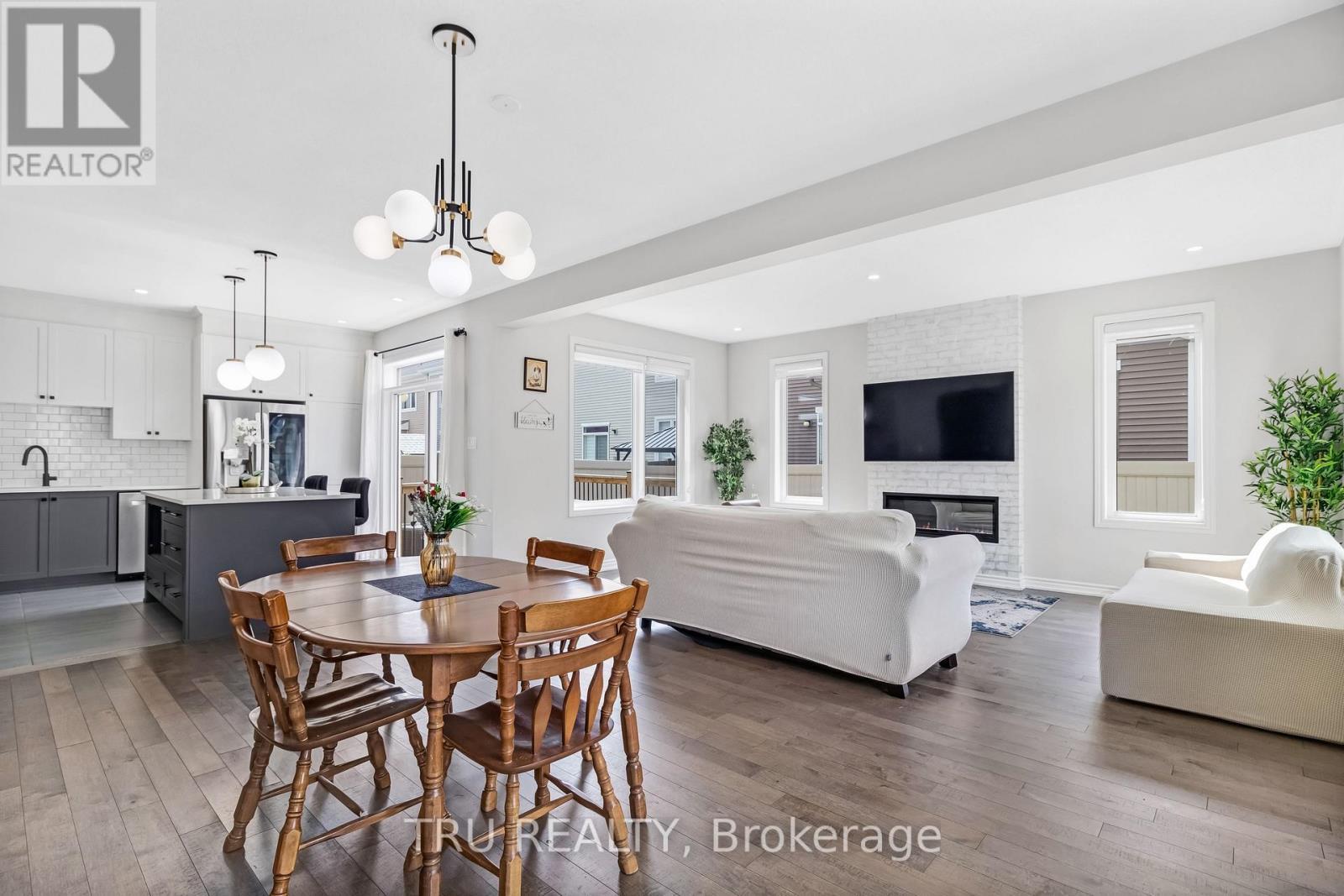 20 Coppermine Street, Ottawa, ON - Indoor