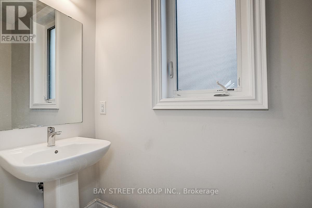 19 Nigh Drive, Markham, ON - Indoor Photo Showing Bathroom