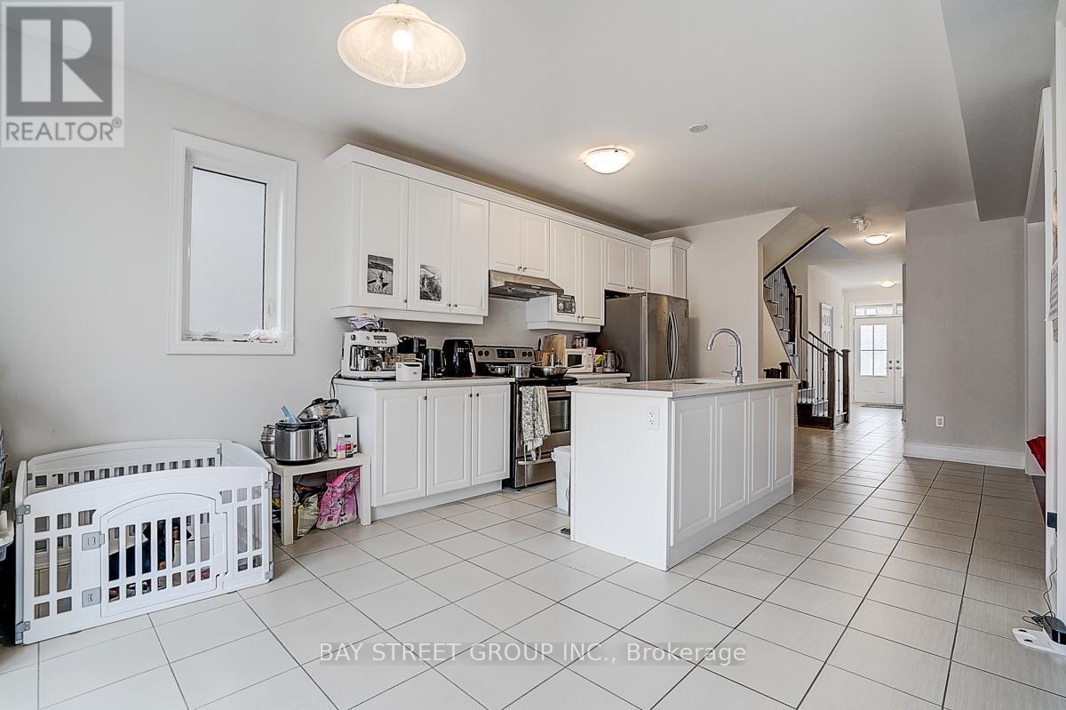 19 Nigh Drive, Markham, ON - Indoor Photo Showing Kitchen
