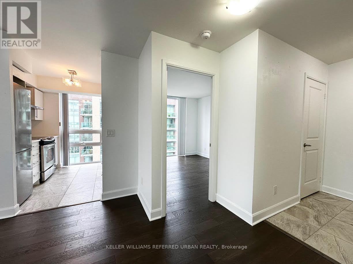 1110 - 1 Michael Power Place, Toronto, ON - Indoor Photo Showing Other Room