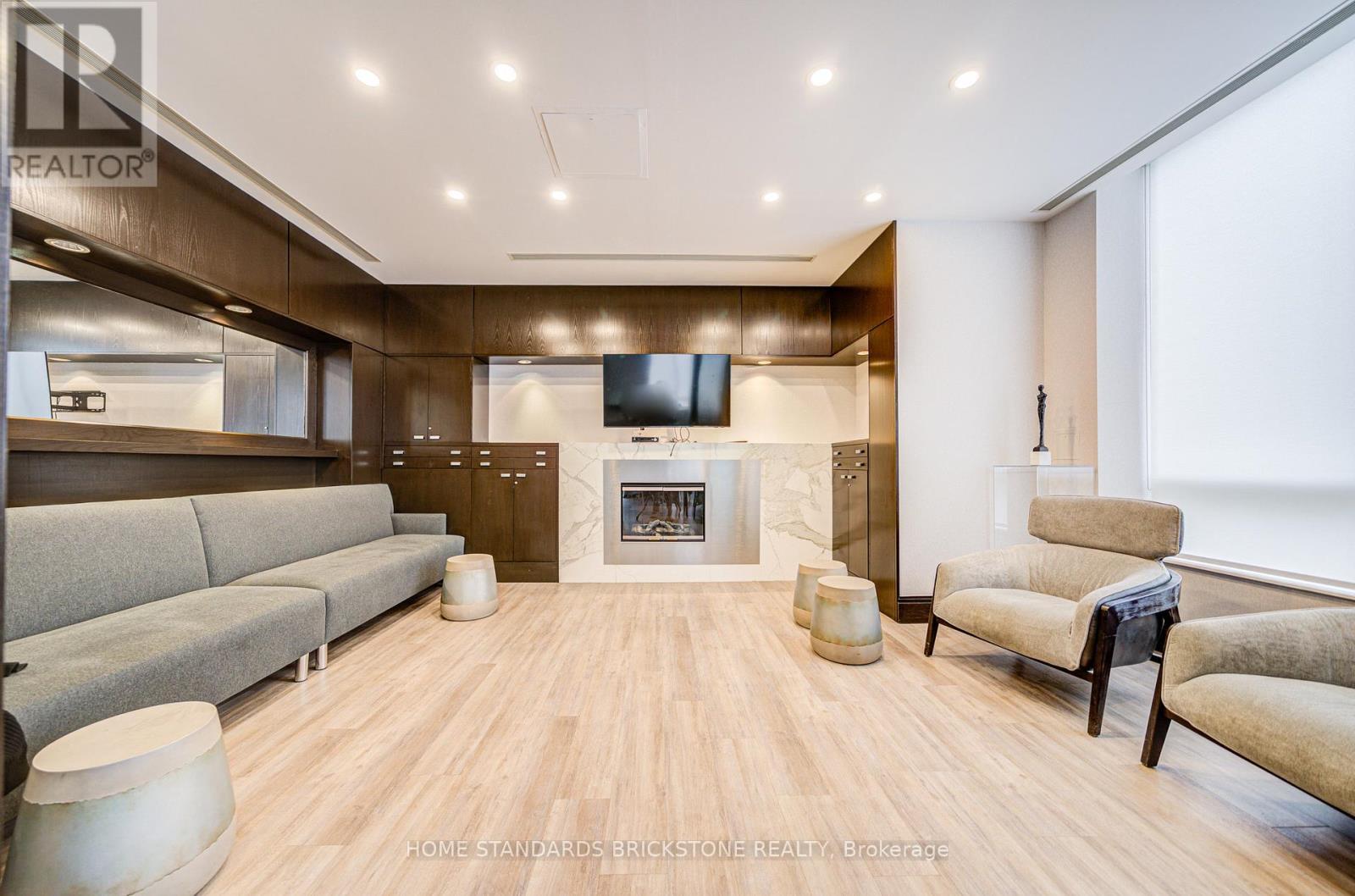 1106 - 1105 Leslie Street, Toronto, ON - Indoor With Fireplace