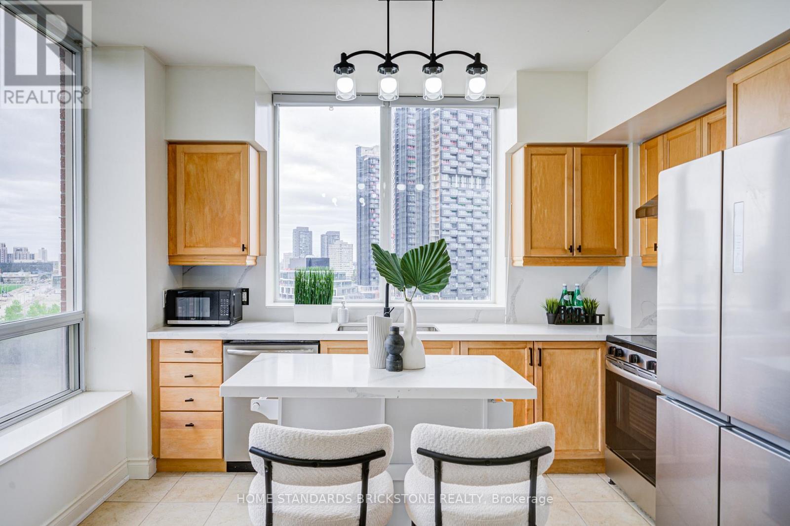 1106 - 1105 Leslie Street, Toronto, ON - Indoor