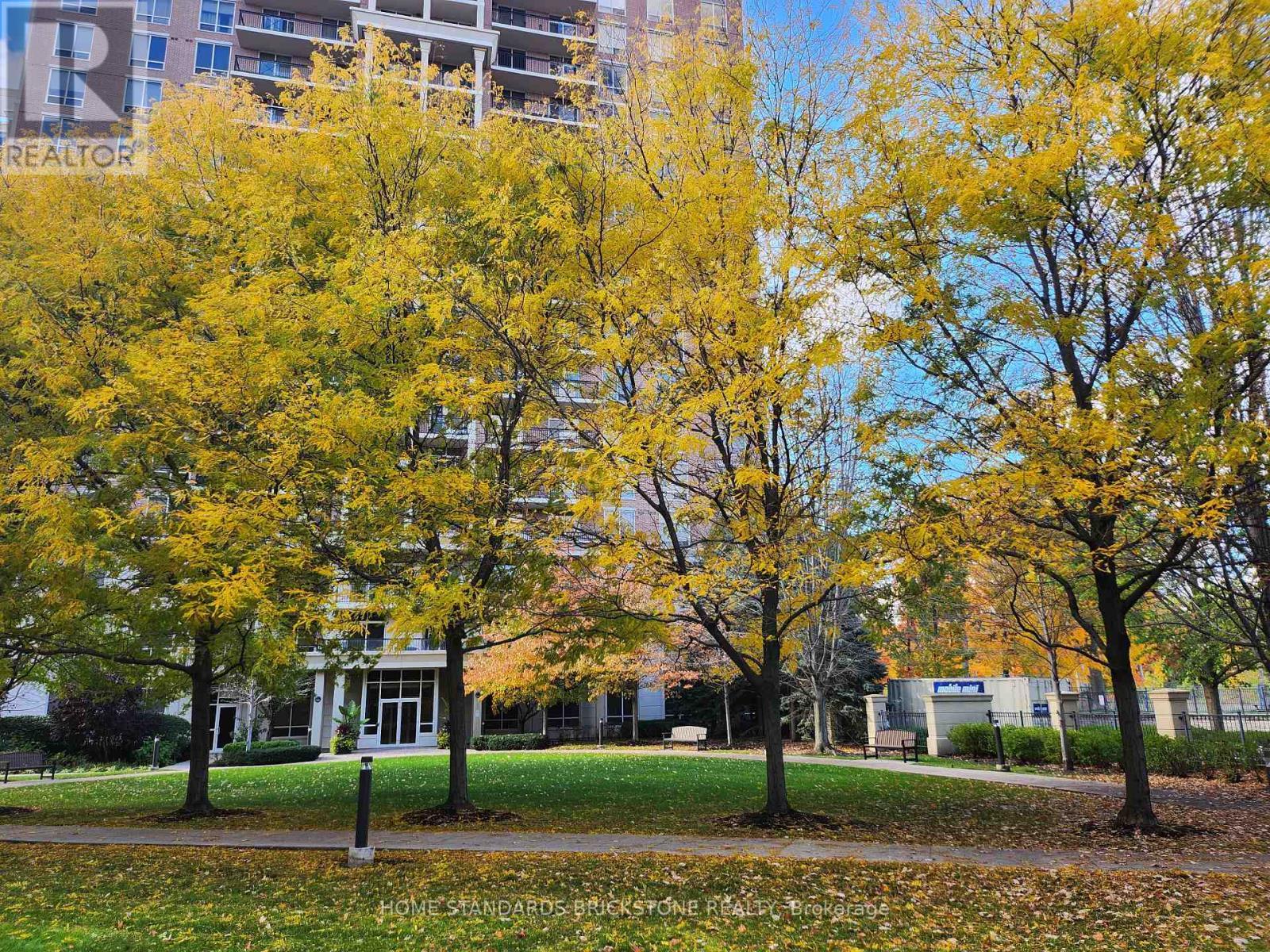 1106 - 1105 Leslie Street, Toronto, ON - Outdoor