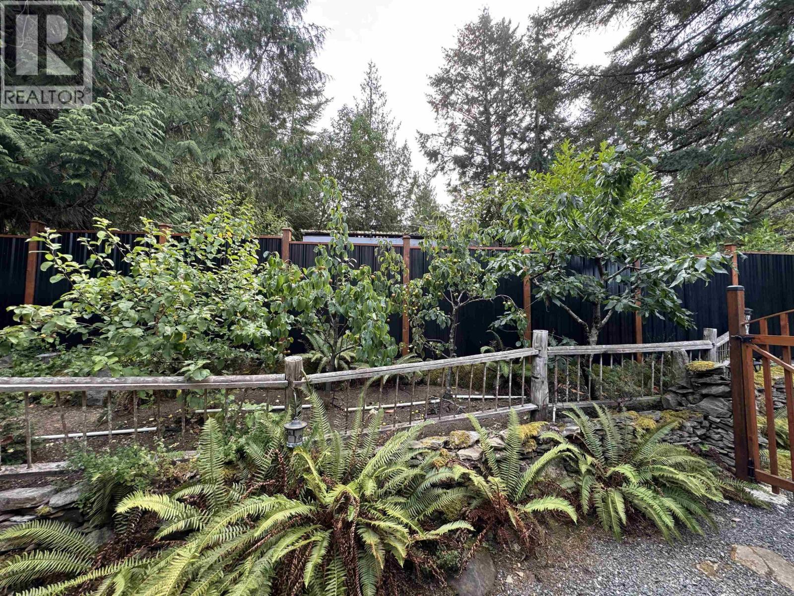 714 Charter Road, Mayne Island, BC - Outdoor