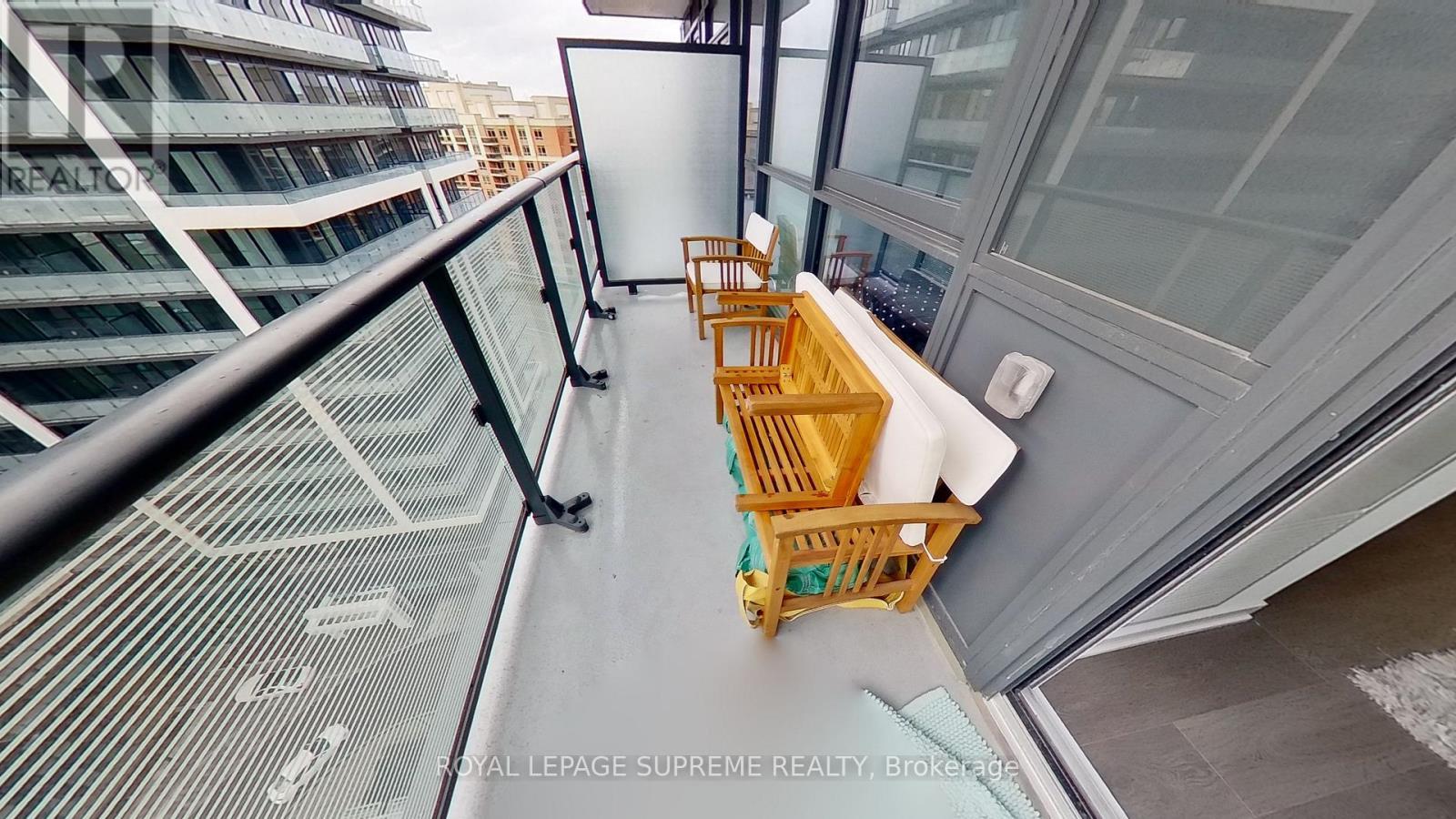 1402 - 75 Oneida Crescent, Richmond Hill, ON -