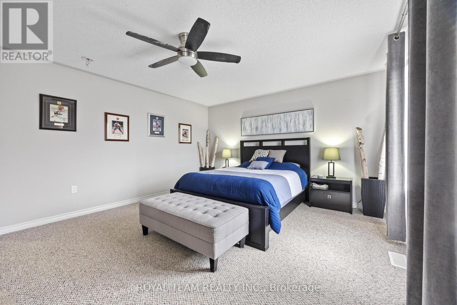 218 Richardson Crescent, Bradford West Gwillimbury, ON - Indoor Photo Showing Bedroom