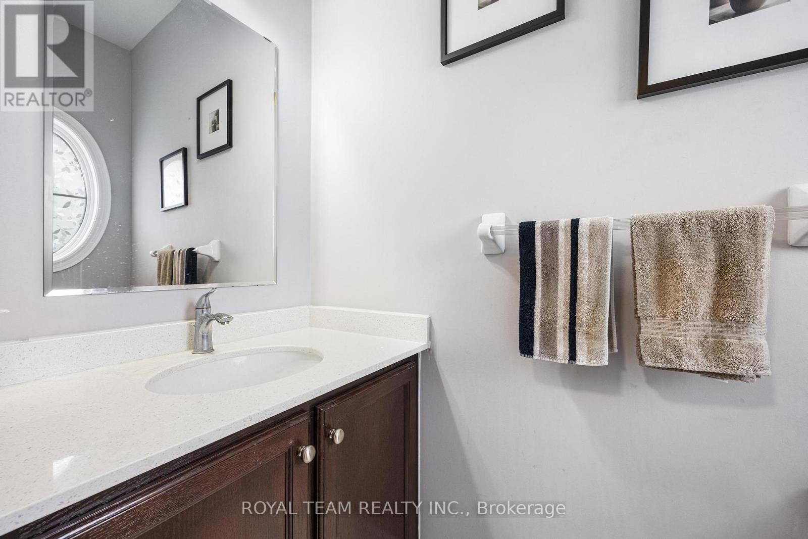 218 Richardson Crescent, Bradford West Gwillimbury, ON - Indoor Photo Showing Bathroom