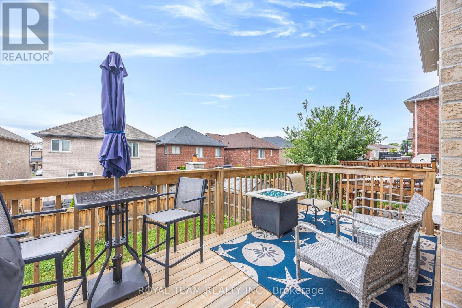 218 Richardson Crescent, Bradford West Gwillimbury, ON - Outdoor With Deck Patio Veranda With Exterior