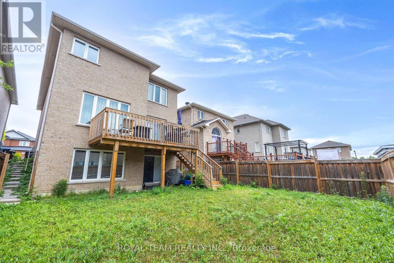 218 Richardson Crescent, Bradford West Gwillimbury, ON - Outdoor With Deck Patio Veranda
