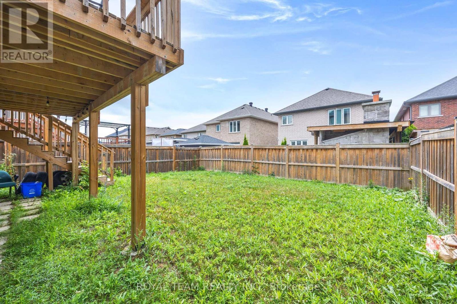 218 Richardson Crescent, Bradford West Gwillimbury, ON - Outdoor With Deck Patio Veranda