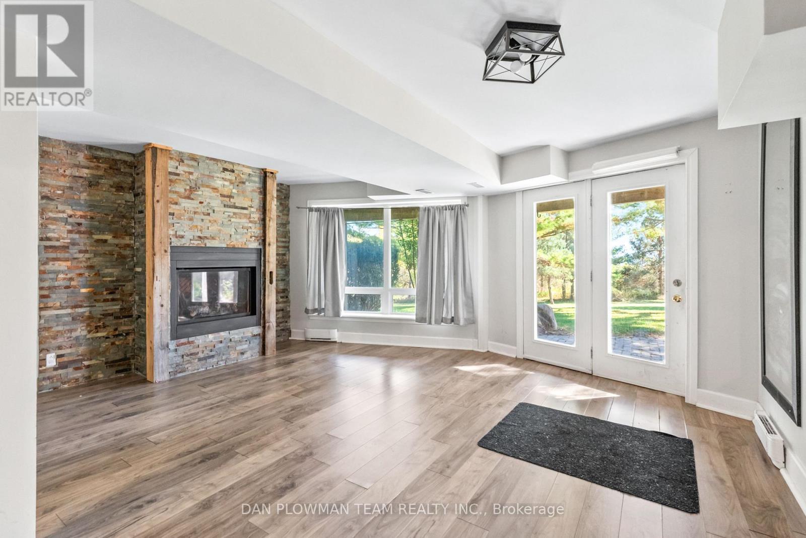 236 Rutherford Road, Alnwick/Haldimand, ON - Indoor With Fireplace