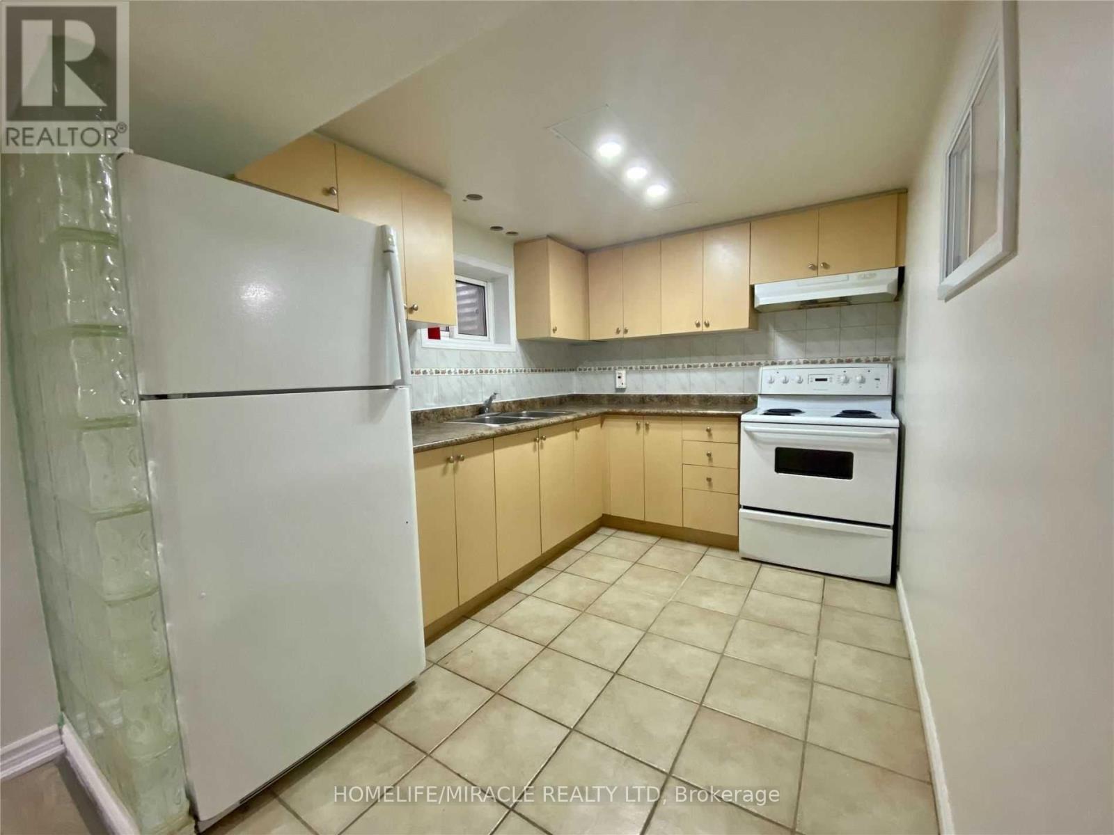 Basement - 3081 Nawbrook Road, Mississauga, ON - Indoor Photo Showing Kitchen