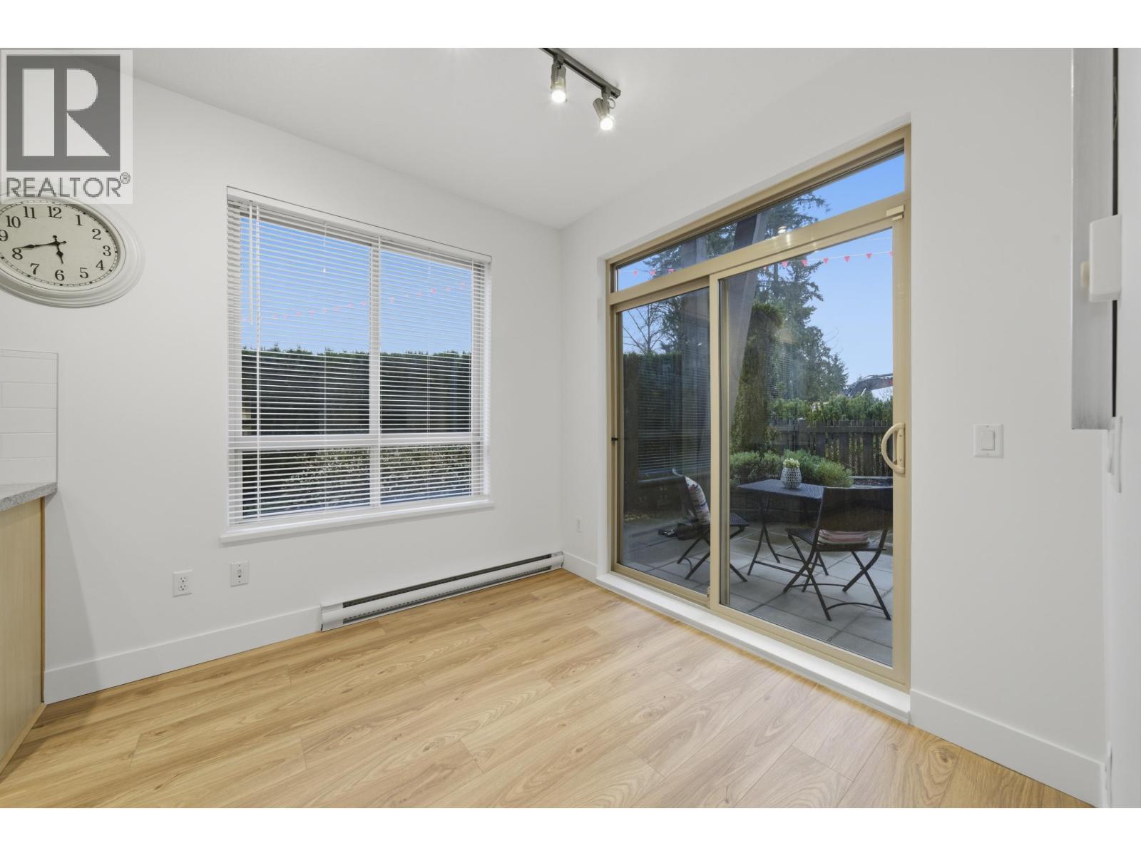 114 3178 Dayanee Springs Boulevard, Coquitlam, BC - Indoor Photo Showing Other Room