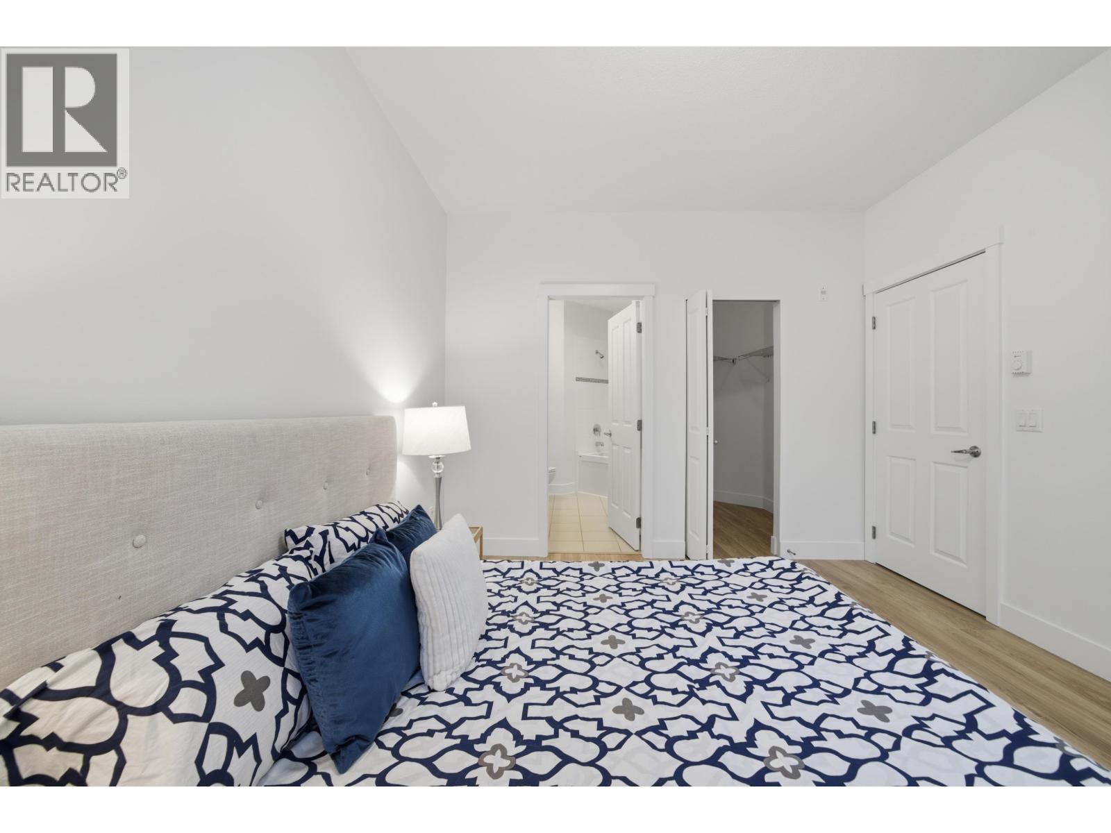 114 3178 Dayanee Springs Boulevard, Coquitlam, BC - Indoor Photo Showing Bedroom