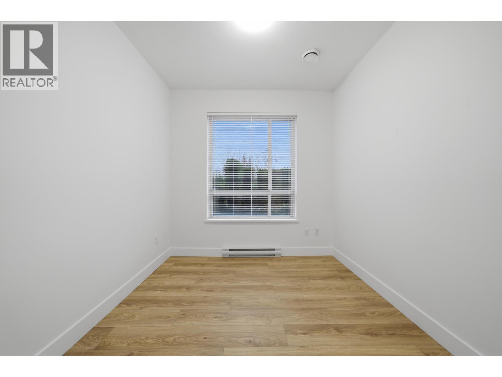 114 3178 Dayanee Springs Boulevard, Coquitlam, BC - Indoor Photo Showing Other Room