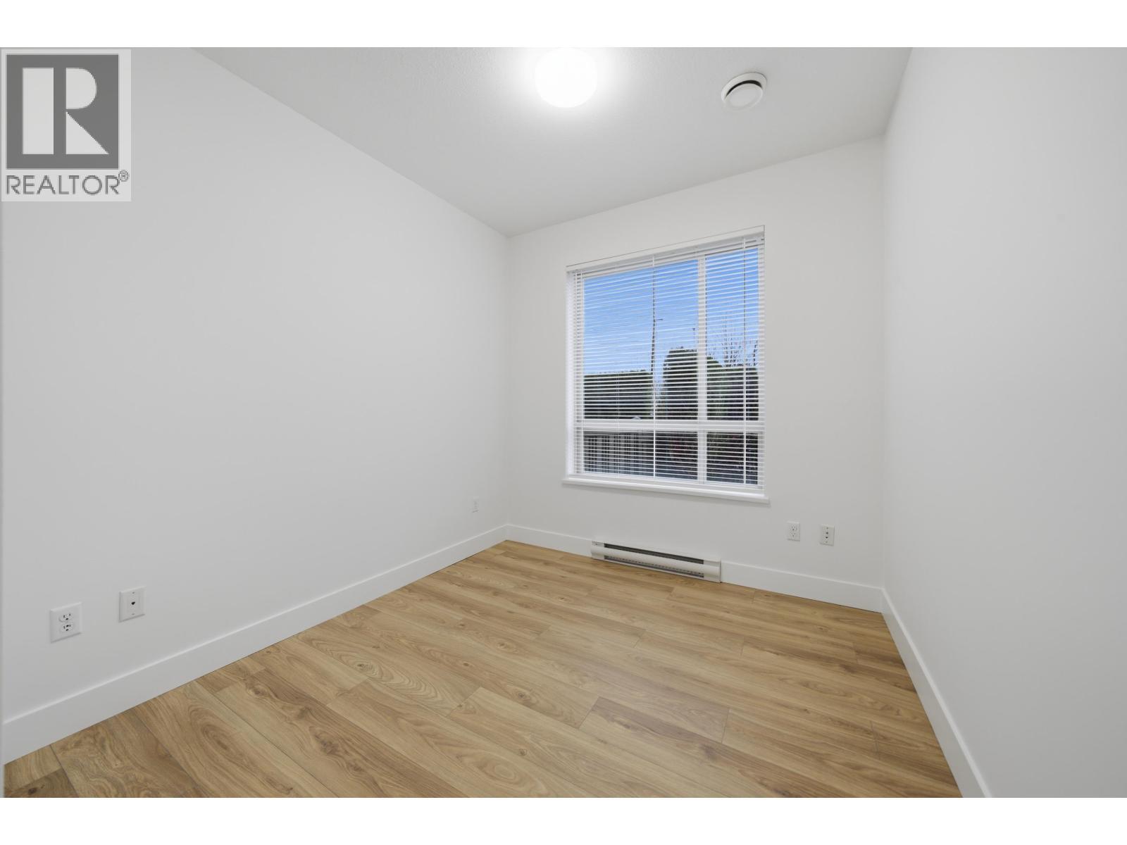 114 3178 Dayanee Springs Boulevard, Coquitlam, BC - Indoor Photo Showing Other Room